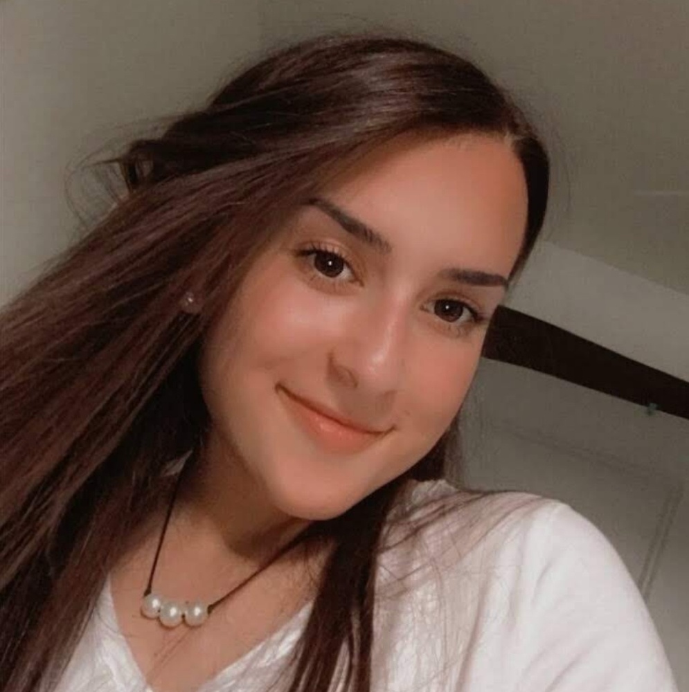 Meet your Posher, Caitlin